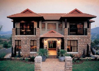 Drakensberg-cladding-house-wall-feature